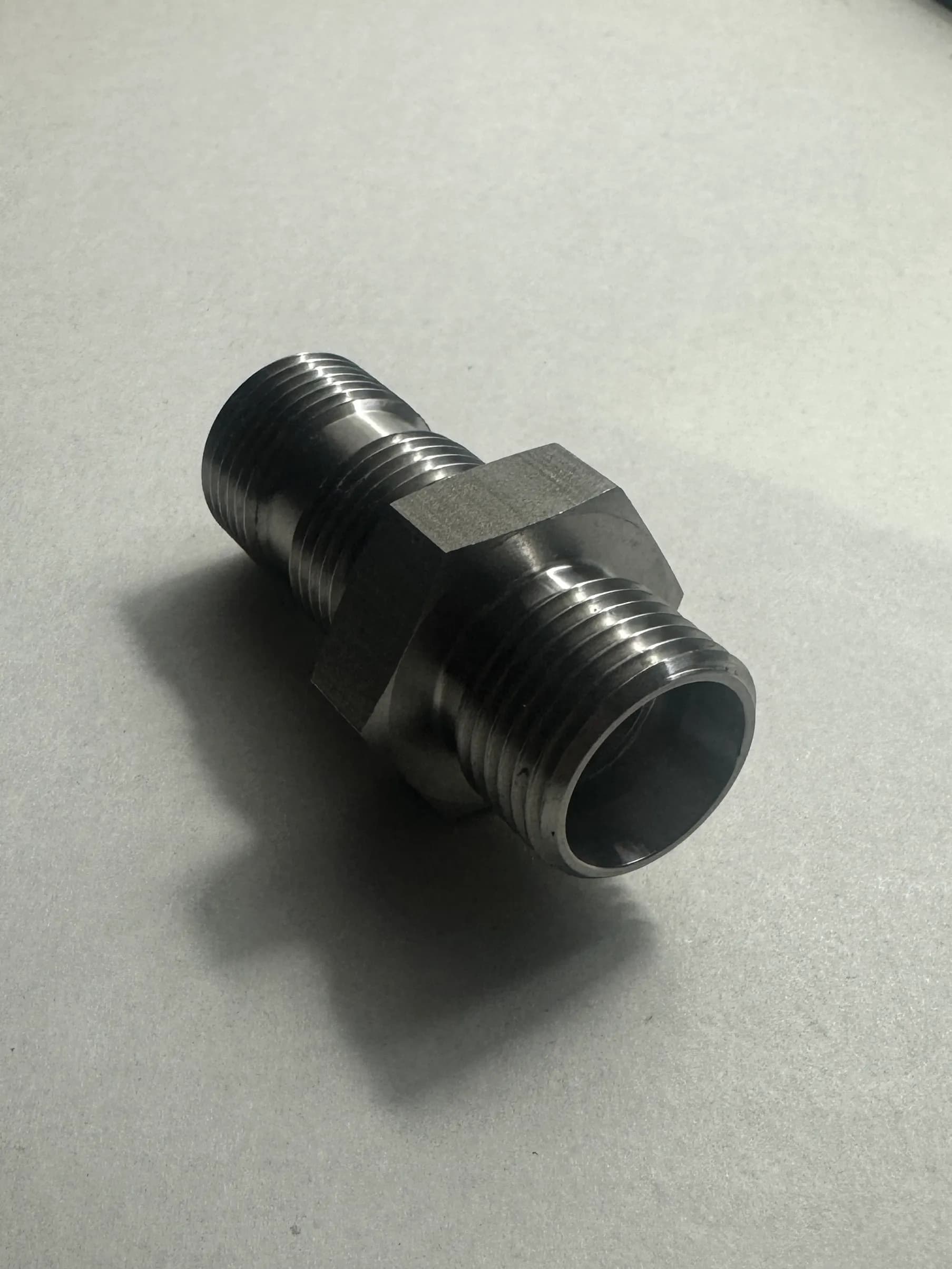 Stainless steel CNC turned threaded union fitting